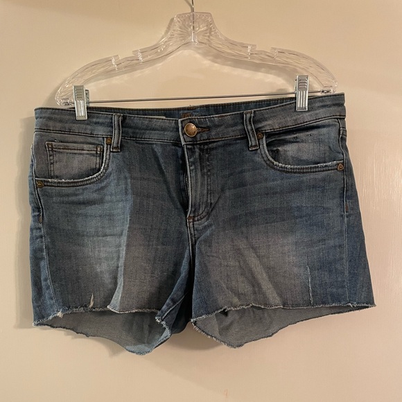 Kut from the Kloth Pants - Kut from the Kloth Gidget Frey denim shorts - 12